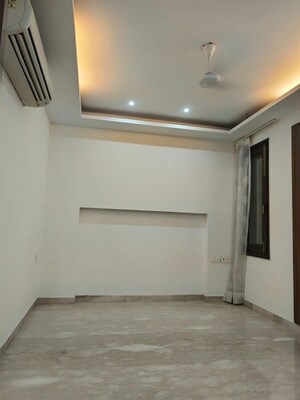 Room in 4 BHK Builder Floor at East Of Kailash – for Rent