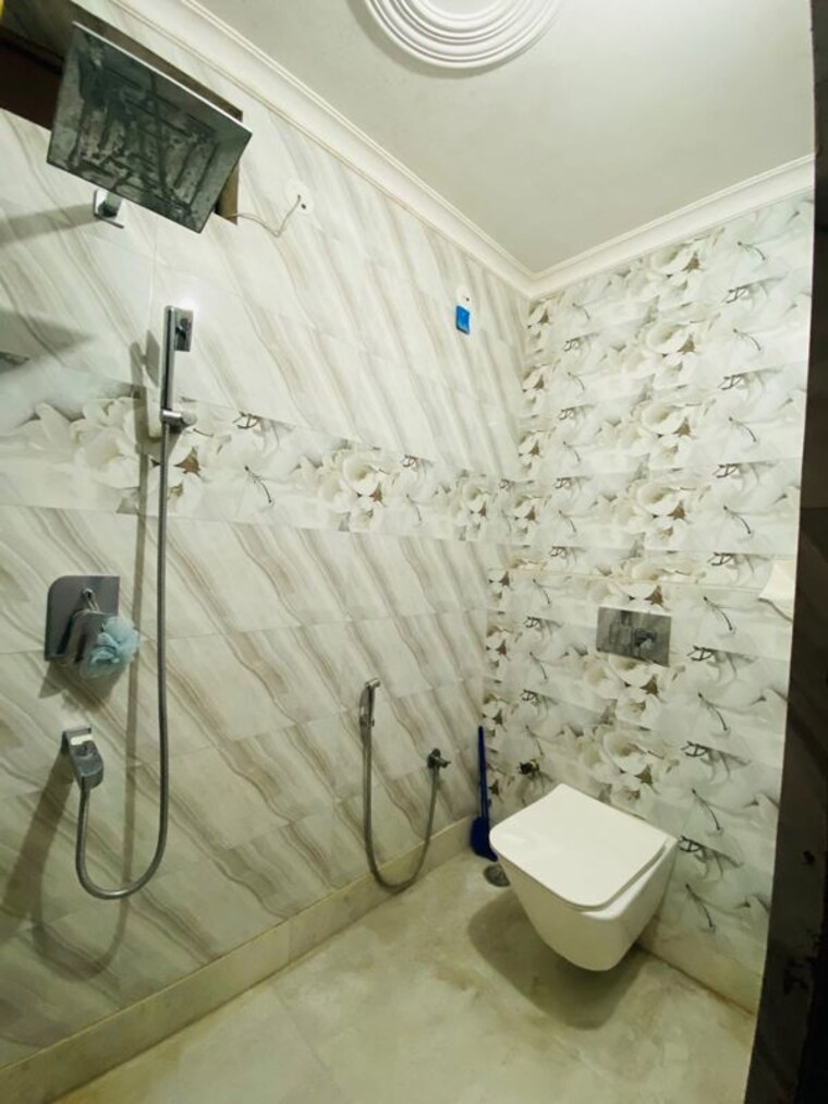 Bathroom, nawada 4 Bedroom 140 Sq.Ft. Builder Floor In Nawada Delhi 10588949