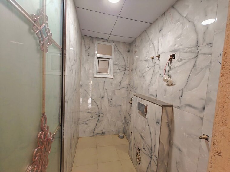 Bathroom, green-home 3 Bedroom 1500 Sq.Ft. Builder Floor In Sector 73 Noida 10588973