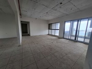 Room in 5 BHK Apartment at Eisha Synergy, Salisbury Park – for Sale