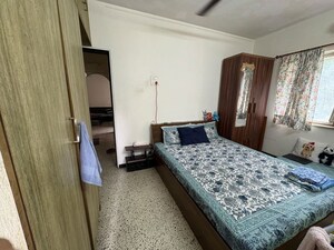 Master Bedroom in 1 BHK Apartment at Lok Darshan, Andheri East – for Rent