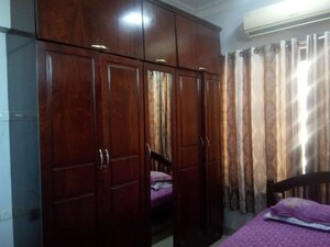 Bedroom in 1 BHK Apartment at K Raheja Heights, Malad East – for Rent