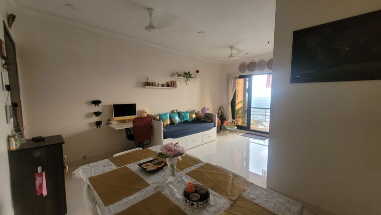 Living Room, k-raheja-heights 1 Bedroom 500 Sq.Ft. Apartment In Malad East Mumbai 10589001