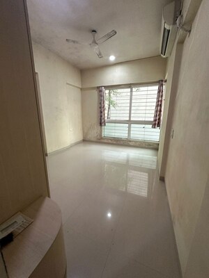 Bedroom in 2 BHK Apartment at Chembur – for Rent