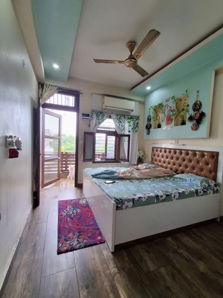 Bedroom, sector 45 2 Bedroom 161 Sq.Yd. Builder Floor In Sector 45 Gurgaon 10589014