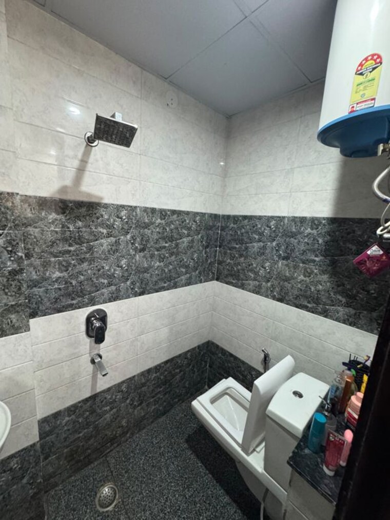 Team Area, sector 52 2 Bedroom 163 Sq.Yd. Builder Floor In Sector 52 Gurgaon 10589033