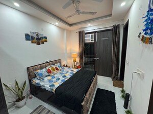 Bedroom in 2 BHK Builder Floor at Sector 52 – for Rent