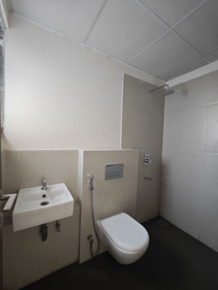 Bathroom, dhamji-shamji-mahavir-spring-tulip-phase-1 2 Bedroom 850 Sq.Ft. Apartment In Pokhran Road No Two Thane 10589037
