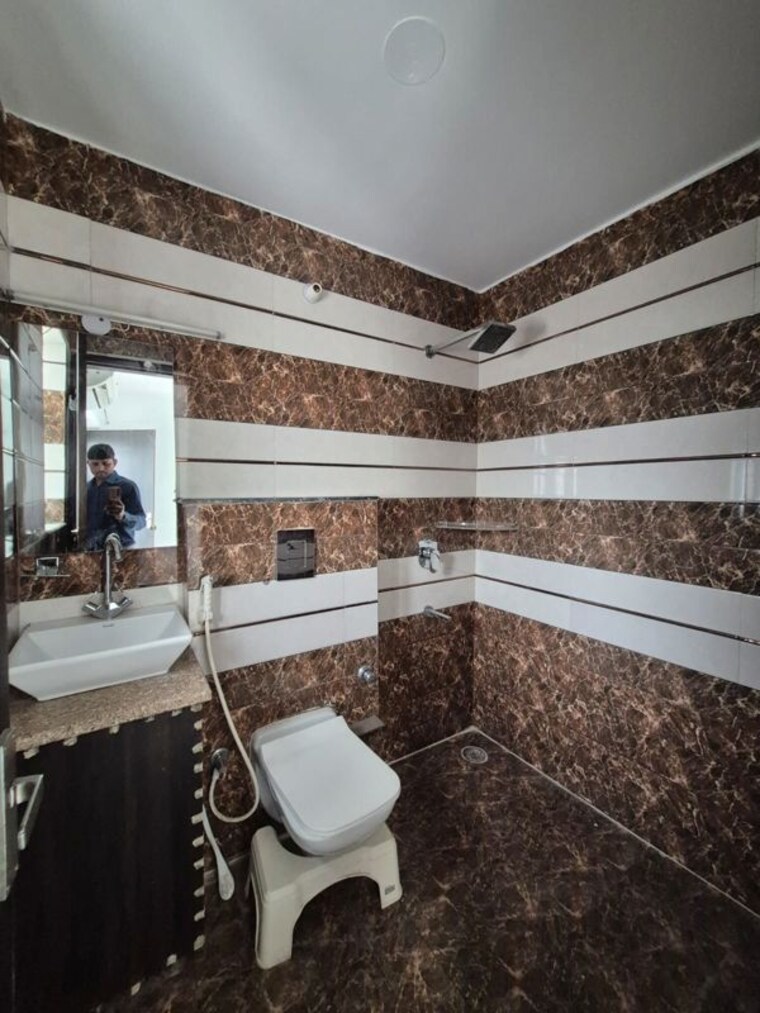 Exterior View, sector 45 4 Bedroom 263 Sq.Yd. Builder Floor In Sector 45 Gurgaon 10589053