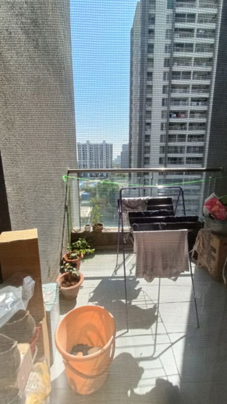 Balcony, florida-river-bank 2 Bedroom 935 Sq.Ft. Apartment In Mundhwa Pune 10589052
