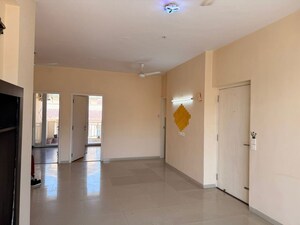 Room in 3 BHK Apartment at Emaar Palm Hills, Sector 77 – for Rent