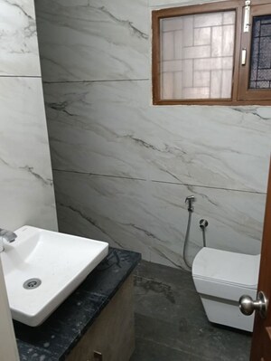 Bathroom in 6 BHK Independent House at Sector 33 – for Rent