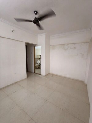 Room in 3 BHK Apartment at Galaxy Heights, Goregaon West – for Sale