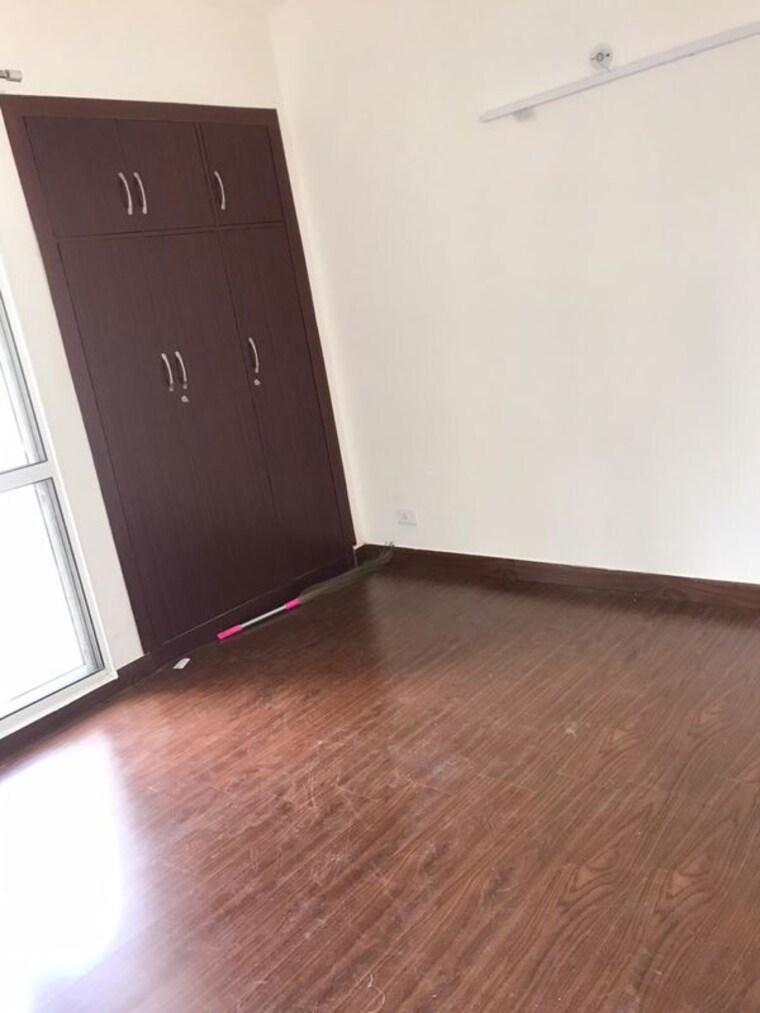 Room, jaypee-green-kosmos-phase-ii 2 Bedroom 964 Sq.Ft. Apartment In Sector 134 Noida 10588908