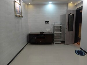 Room in 2 BHK Apartment at Lodha Casa Viva, Majiwada – for Sale
