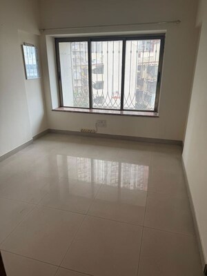Room in 2 BHK Apartment at Marathon Omega, Lower Parel – for Rent