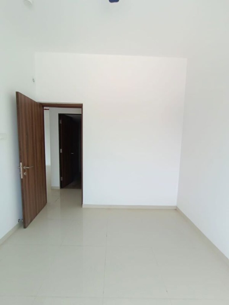 Room, runwal-the-central-park 2 Bedroom 1000 Sq.Ft. Apartment In Chinchwad Pune 10589160