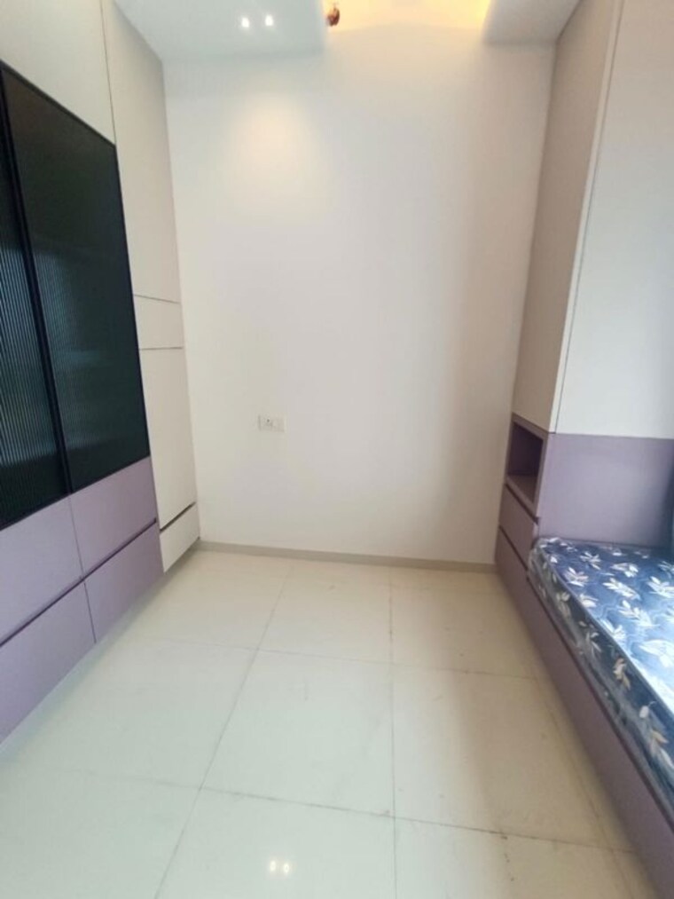 Balcony, runwal-the-central-park 2 Bedroom 1000 Sq.Ft. Apartment In Chinchwad Pune 10589169