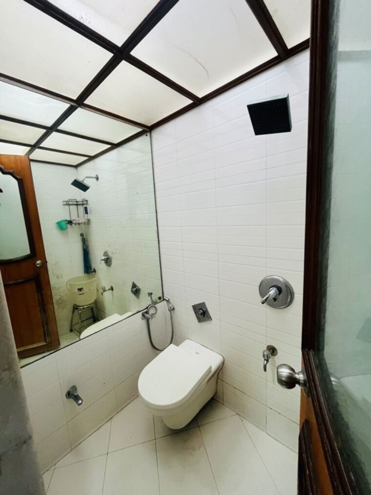 Bathroom, rahul-new-ajanta-avenue 3 Bedroom 1650 Sq.Ft. Apartment In Kothrud Pune 10589173