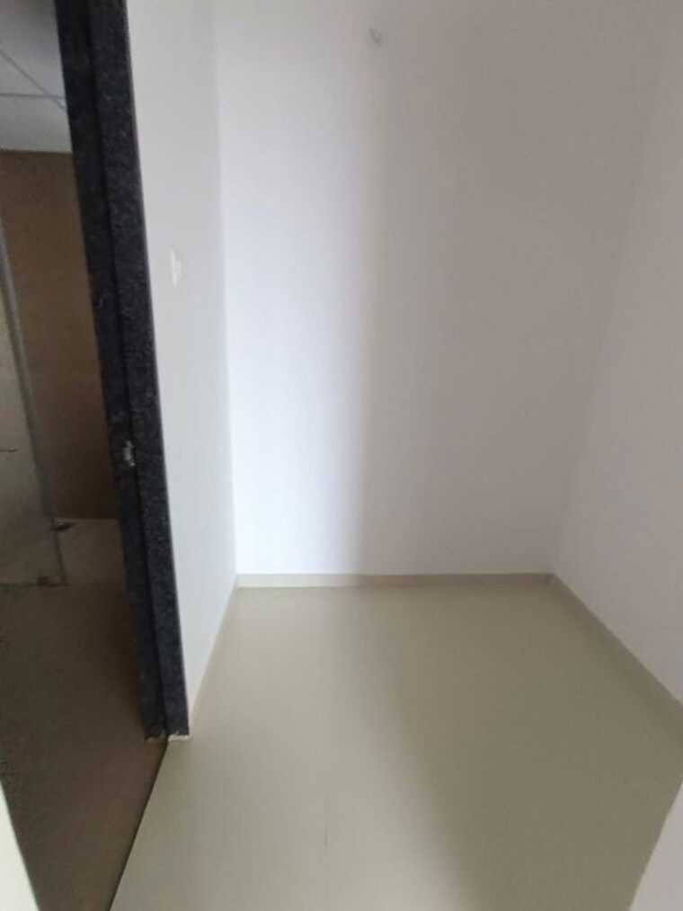Room, runwal-the-central-park 3 Bedroom 1200 Sq.Ft. Apartment In Chinchwad Pune 10589174