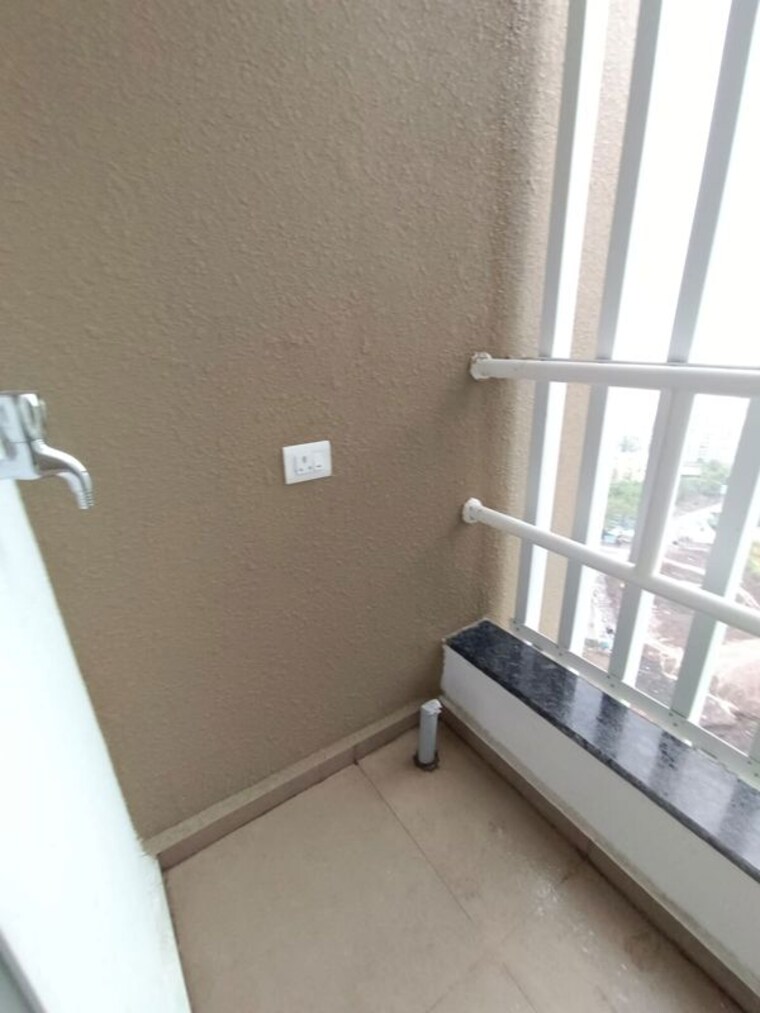 Balcony, runwal-the-central-park 3 Bedroom 1200 Sq.Ft. Apartment In Chinchwad Pune 10589174