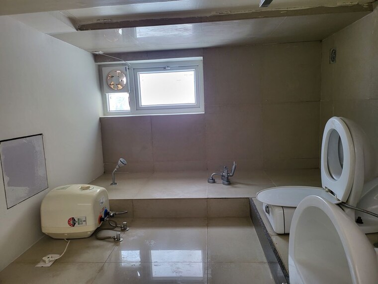 Bathroom, emaar-palm-gardens 3.5 Bedroom 1720 Sq.Ft. Builder Floor In Sector 83 Gurgaon 10589172