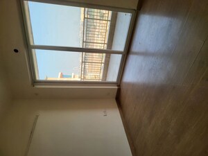 Room in 3.5 BHK Builder Floor at Emaar Palm Gardens, Sector 83 – for Rent
