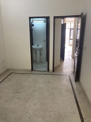 Room in 3 BHK Builder Floor at Kailash Hills – for Sale