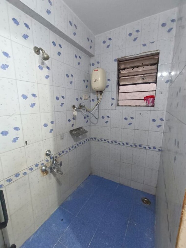 Bathroom, kute-vrundavan-society 2 Bedroom 1200 Sq.Ft. Apartment In Akurdi Pune 10589202
