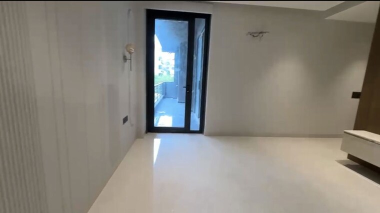 Room, sector 2 4 Bedroom 360 Sq.Yd. Builder Floor In Sector 2 Gurgaon 10589025