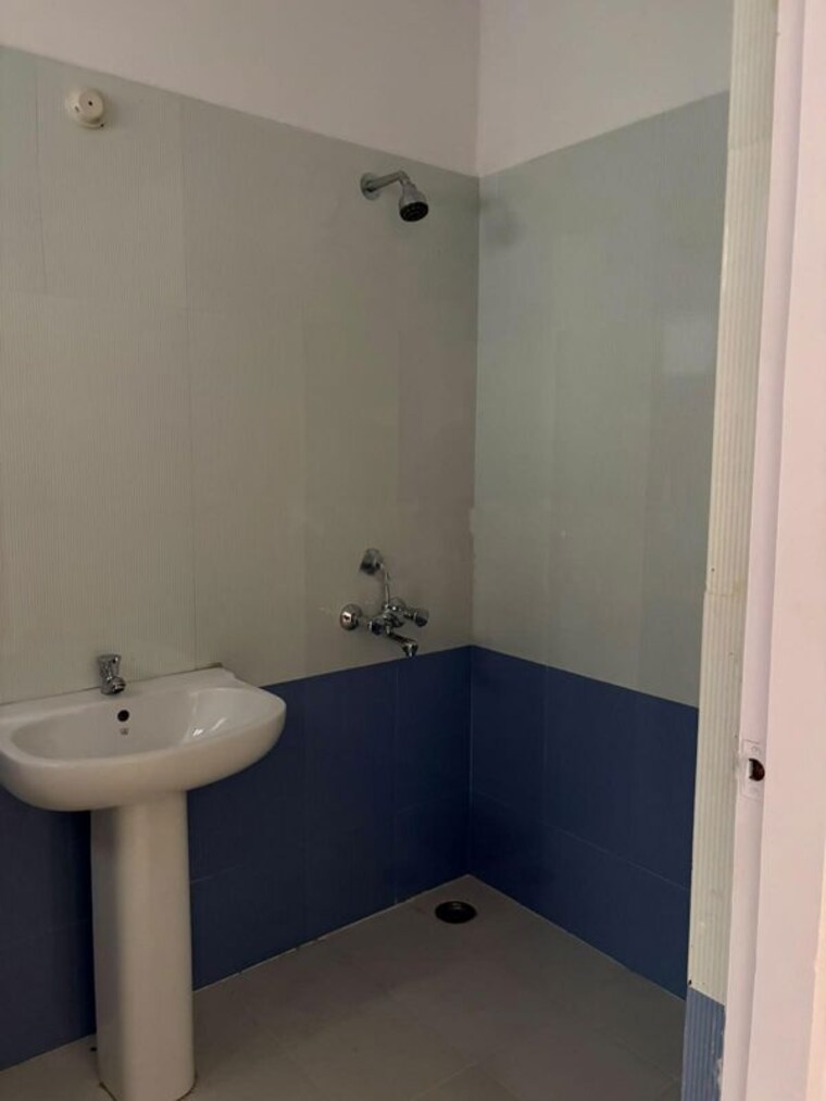 Bathroom, cpr-prabhavathi-avenue 3 Bedroom 2100 Sq.Ft. Apartment In Kondapur Hyderabad 10589268