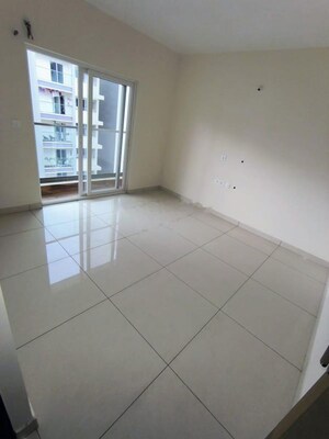 Room in 3.5 BHK Apartment at Kondapur – for Sale