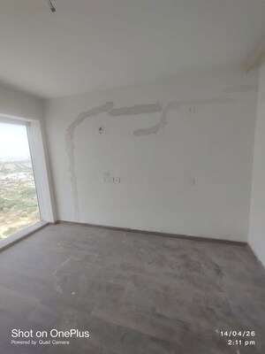 Room in 3 BHK Penthouse at Presidency Heights, Sector 25 Yamuna Expressway – for Rent