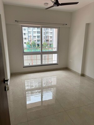Room in 3.5 BHK Apartment at Gera Song Of Joy, Kharadi – for Rent