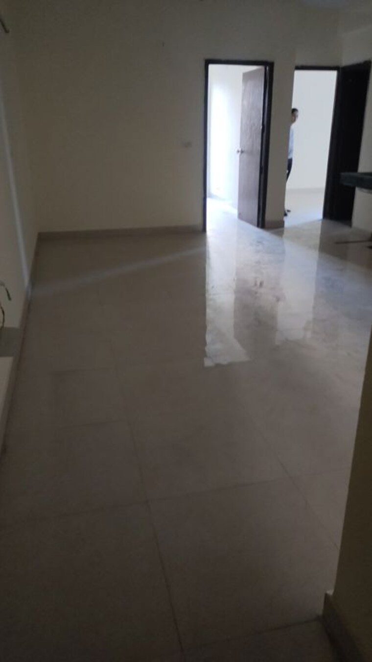 Room, signature-global-the-roselia 2 Bedroom 569 Sq.Ft. Apartment In Sector 95a Gurgaon 10589263