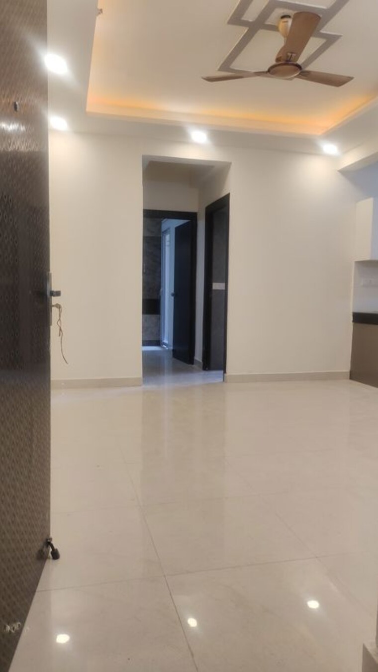 Room, signature-global-the-roselia 2 Bedroom 569 Sq.Ft. Apartment In Sector 95a Gurgaon 10589263