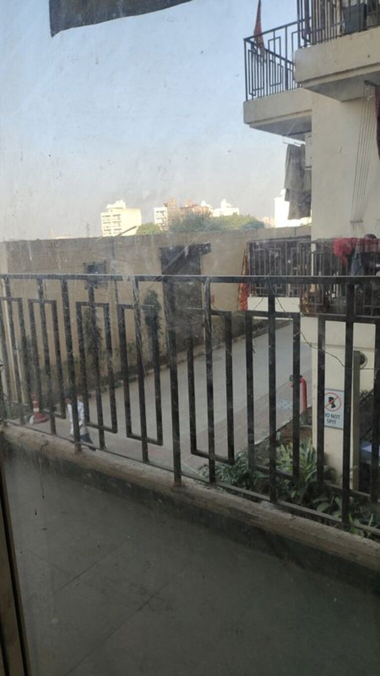 Balcony, signature-global-the-roselia 2 Bedroom 569 Sq.Ft. Apartment In Sector 95a Gurgaon 10589263