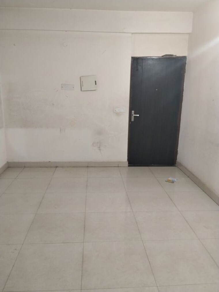 Room, signature-global-the-roselia 2 Bedroom 569 Sq.Ft. Apartment In Sector 95a Gurgaon 10589263