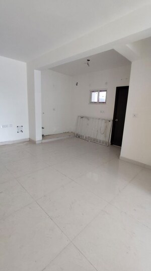 Room in 2 BHK Apartment at Rajapushpa Imperia, Tellapur – for Sale