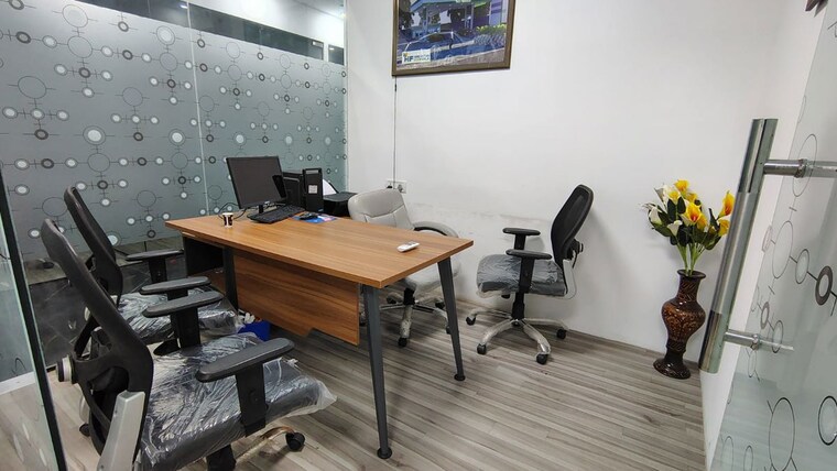 Team Area, sector 6 Commercial Office Space 3000 Sq.Ft. In Sector 6 Noida 10589042