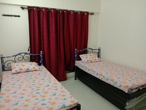 Bedroom in  Pg at Waghbil – for Rent