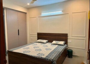 Bedroom in 3 BHK Apartment at Gomti Nagar – for Rent