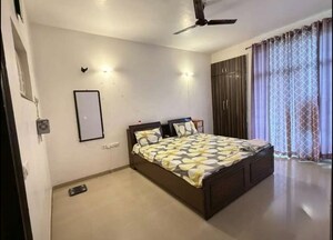 Bedroom in 3 BHK Apartment at Gomti Nagar – for Rent