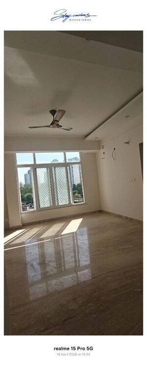 Room in 3 BHK Apartment at Chandra Panorama, Sushant Golf City – for Rent