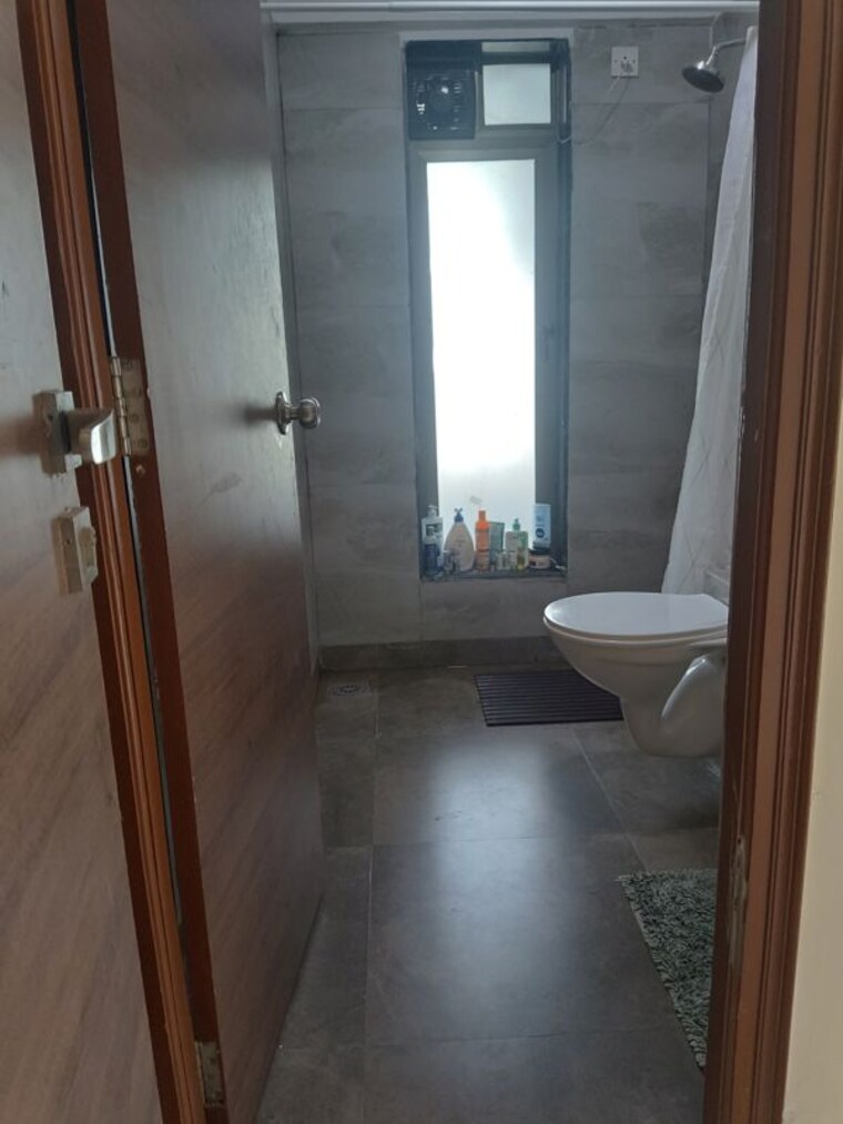 Bathroom, aarya-apartment 3 Bedroom 1200 Sq.Ft. Apartment In Khar West Mumbai 10589358