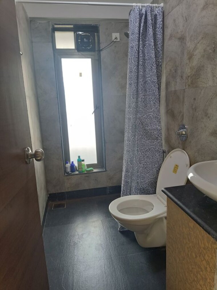 Bathroom, aarya-apartment 3 Bedroom 1200 Sq.Ft. Apartment In Khar West Mumbai 10589358