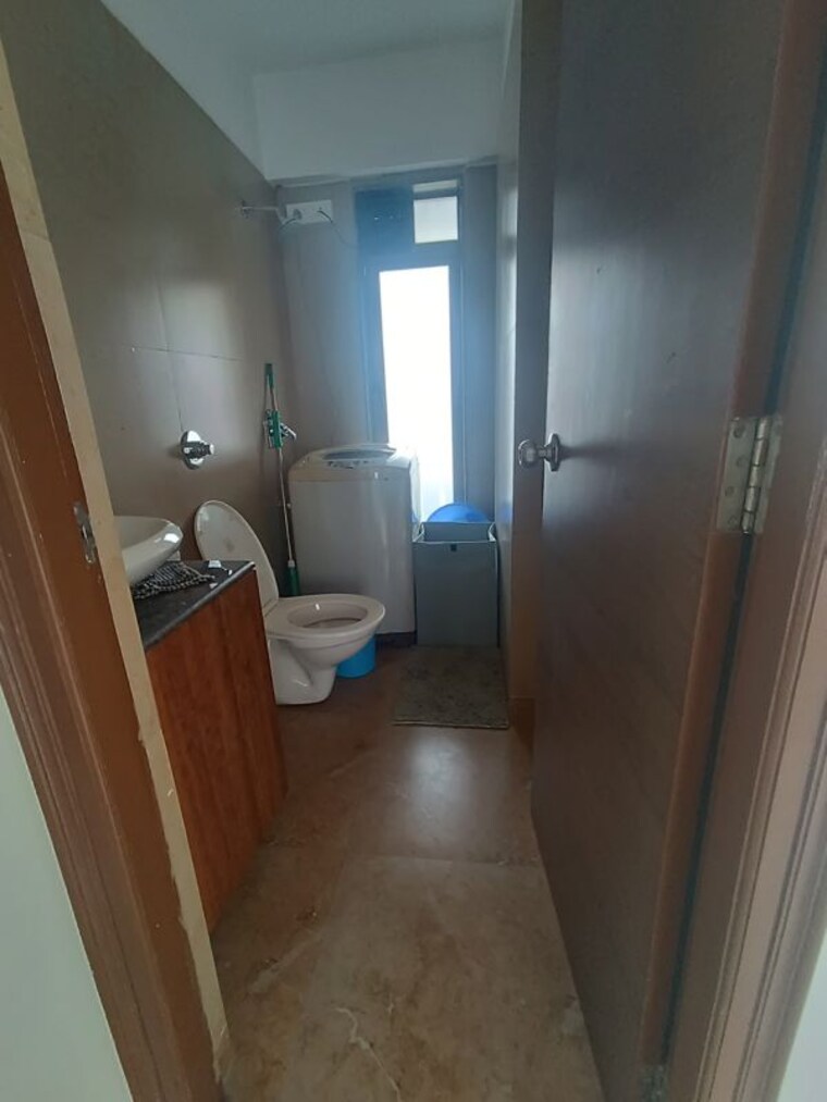 Bathroom, aarya-apartment 3 Bedroom 1200 Sq.Ft. Apartment In Khar West Mumbai 10589358