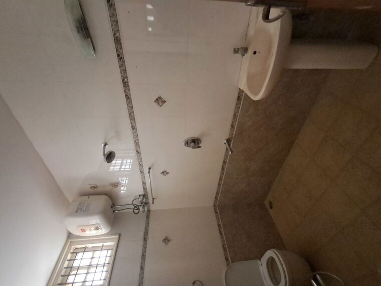 Bathroom, jayanagar 3 Bedroom 1800 Sq.Ft. Builder Floor In Jayanagar Bangalore 10589384