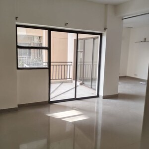 Room in 3 BHK Apartment at Ardee City Palm Grove Heights, Sector 52 – for Rent