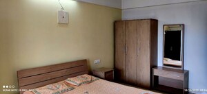 Room in 2 BHK Apartment at Kumar Parc Residences, Hadapsar – for Sale